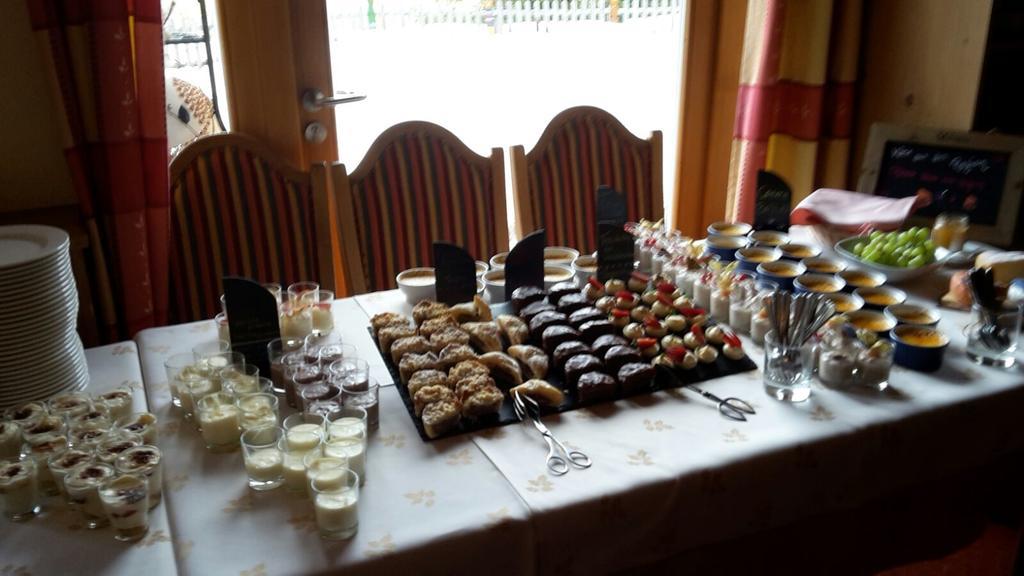 "Quality Hosts Arlberg" Hotel-Gasthof Freisleben Sankt Anton am Arlberg Buitenkant foto