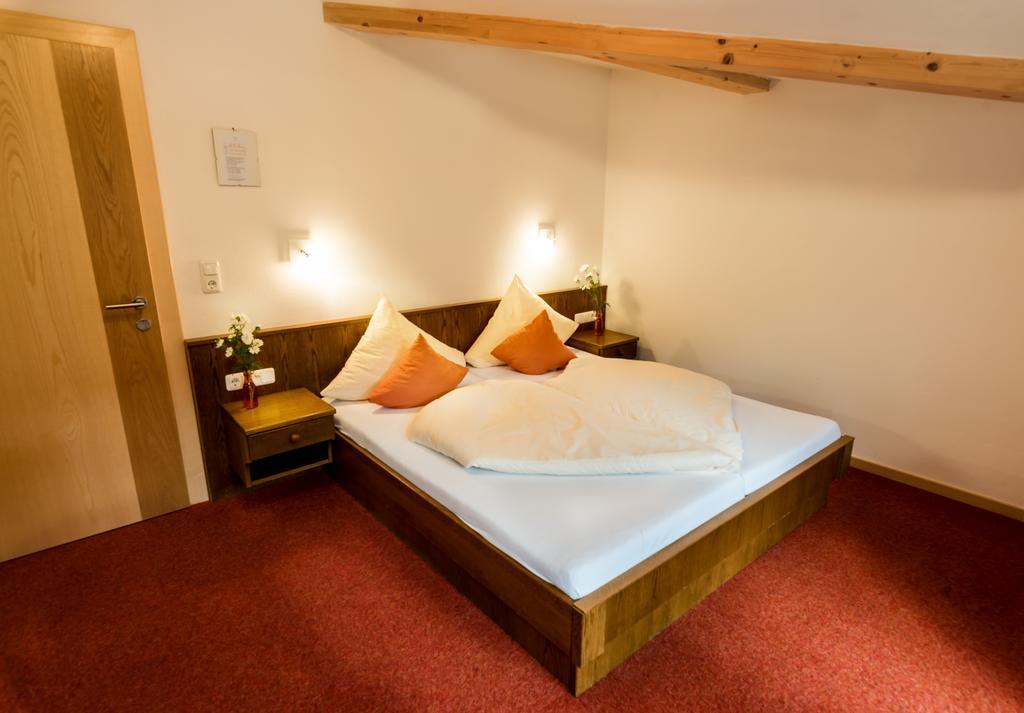"Quality Hosts Arlberg" Hotel-Gasthof Freisleben Sankt Anton am Arlberg Buitenkant foto