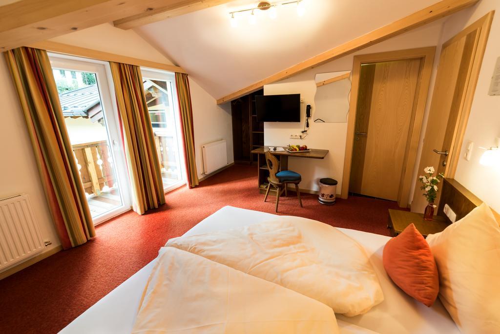 "Quality Hosts Arlberg" Hotel-Gasthof Freisleben Sankt Anton am Arlberg Buitenkant foto