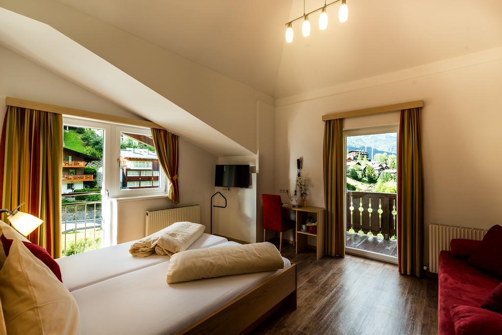 "Quality Hosts Arlberg" Hotel-Gasthof Freisleben Sankt Anton am Arlberg Buitenkant foto
