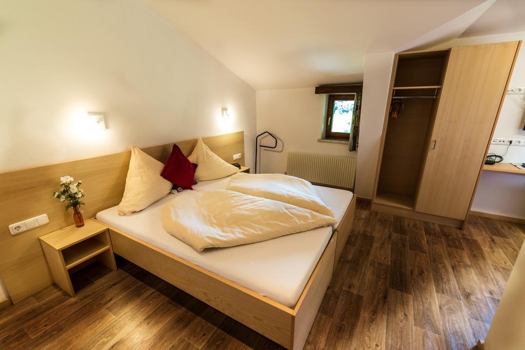 "Quality Hosts Arlberg" Hotel-Gasthof Freisleben Sankt Anton am Arlberg Buitenkant foto