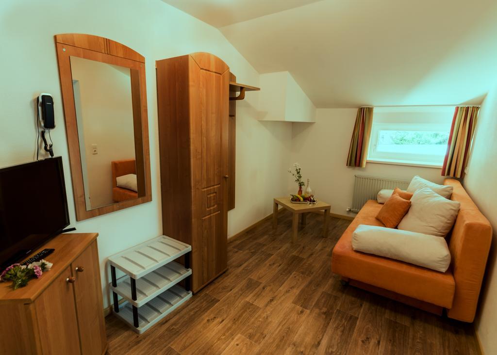 "Quality Hosts Arlberg" Hotel-Gasthof Freisleben Sankt Anton am Arlberg Buitenkant foto