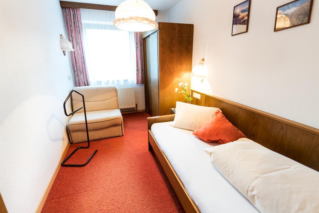 "Quality Hosts Arlberg" Hotel-Gasthof Freisleben Sankt Anton am Arlberg Buitenkant foto