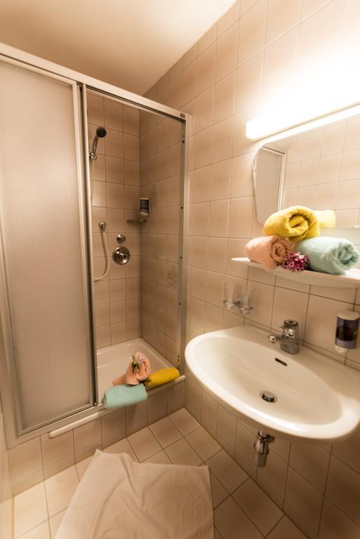"Quality Hosts Arlberg" Hotel-Gasthof Freisleben Sankt Anton am Arlberg Buitenkant foto